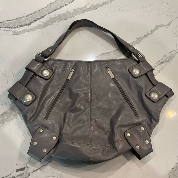 NO BRAND Handbags - EUC grey vegan leather purse.